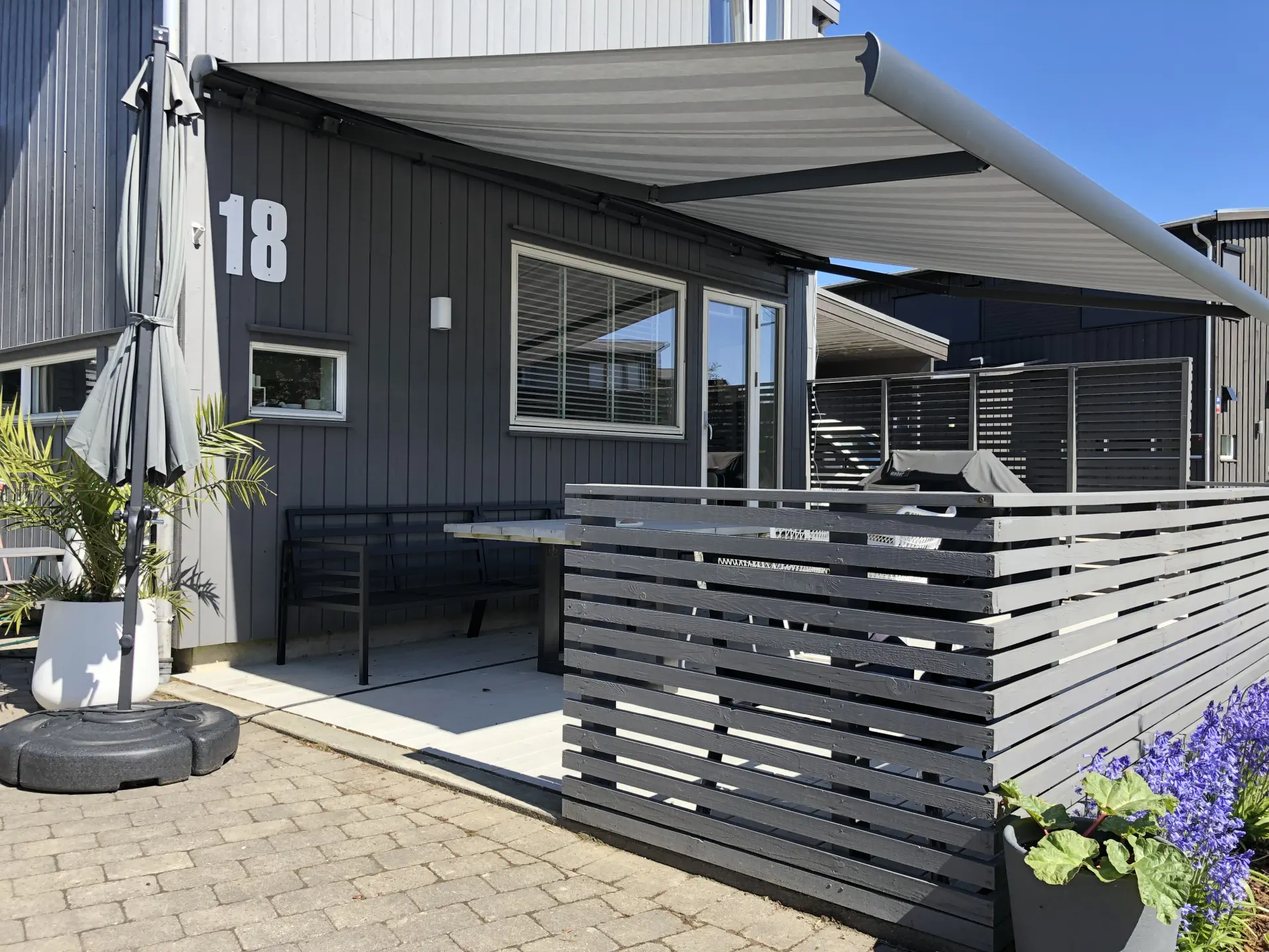 semikasset-markise_102 semikasset-markise_102